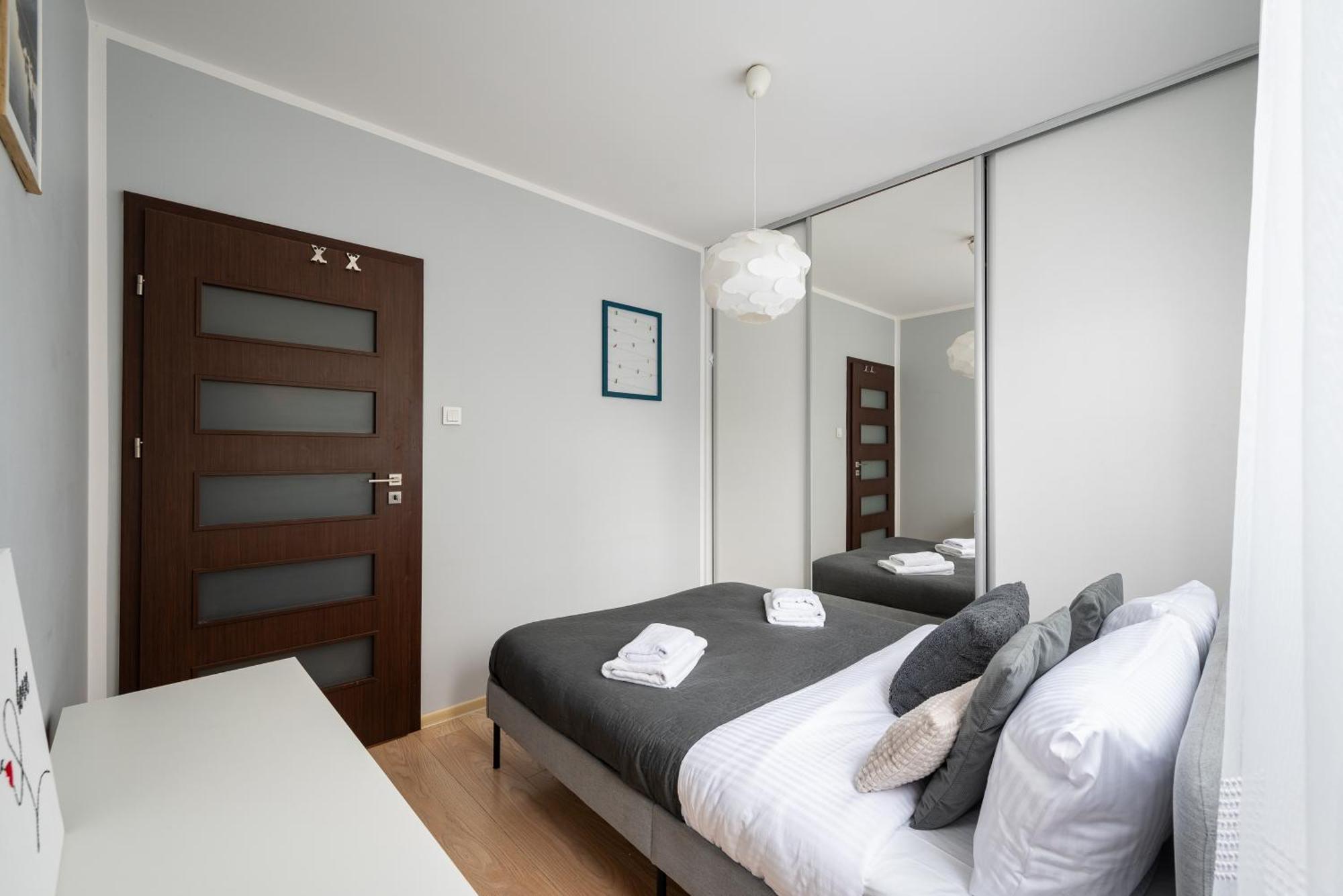 Aleja Krakowska Comfy Apartment وارسو المظهر الخارجي الصورة